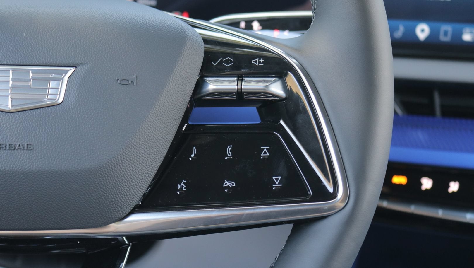 2027 Cadillac OPTIQ Premium Luxury