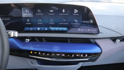 2027 Cadillac OPTIQ Premium Luxury