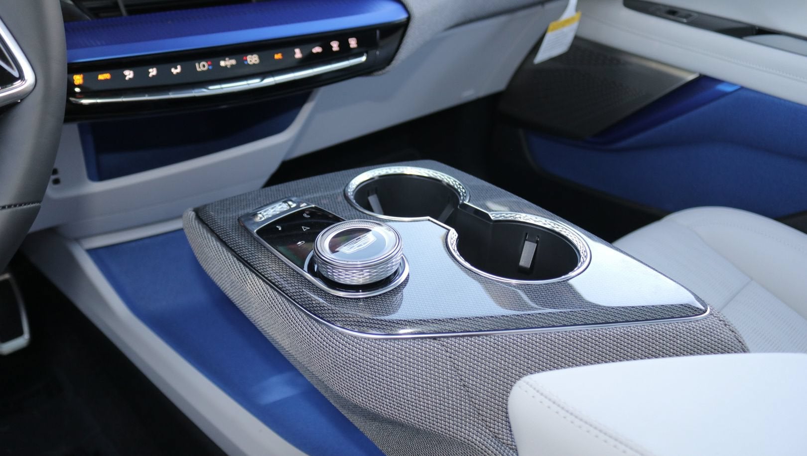 2027 Cadillac OPTIQ Premium Luxury
