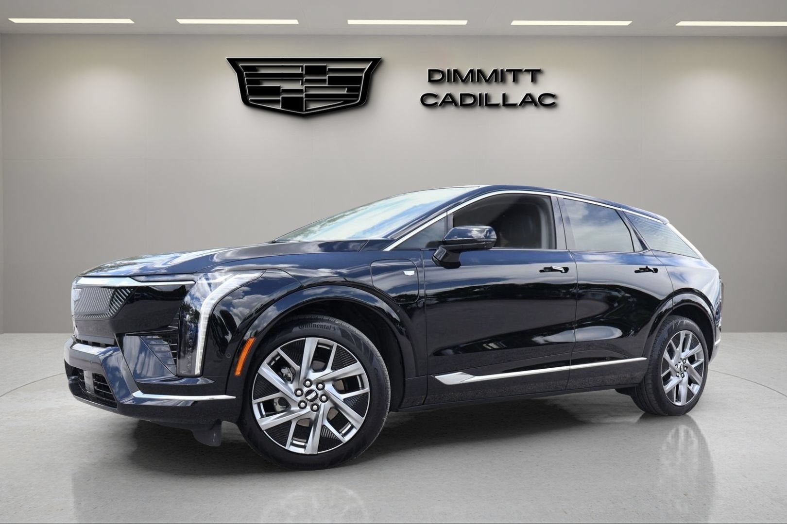 2025 Cadillac OPTIQ Luxury 2