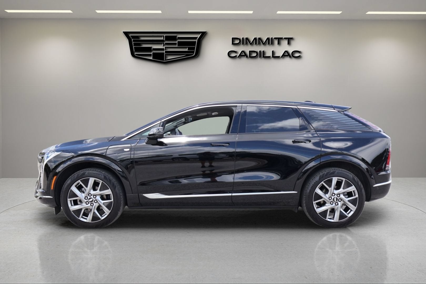 Used 2025 Cadillac OPTIQ Luxury 2 with VIN 3GYK3DMR4SS136234 for sale in Clearwater, FL