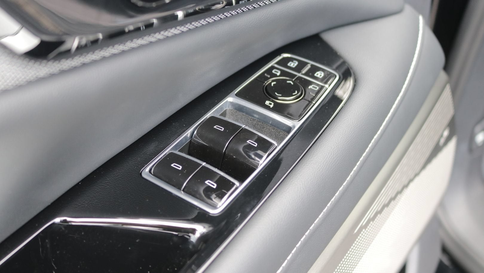 2027 Cadillac OPTIQ Sport