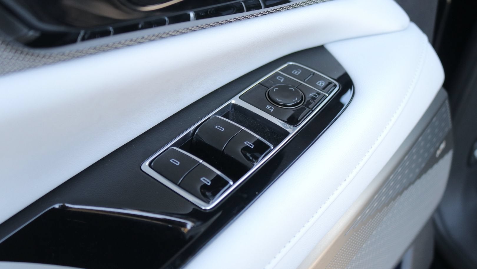 2027 Cadillac OPTIQ Sport
