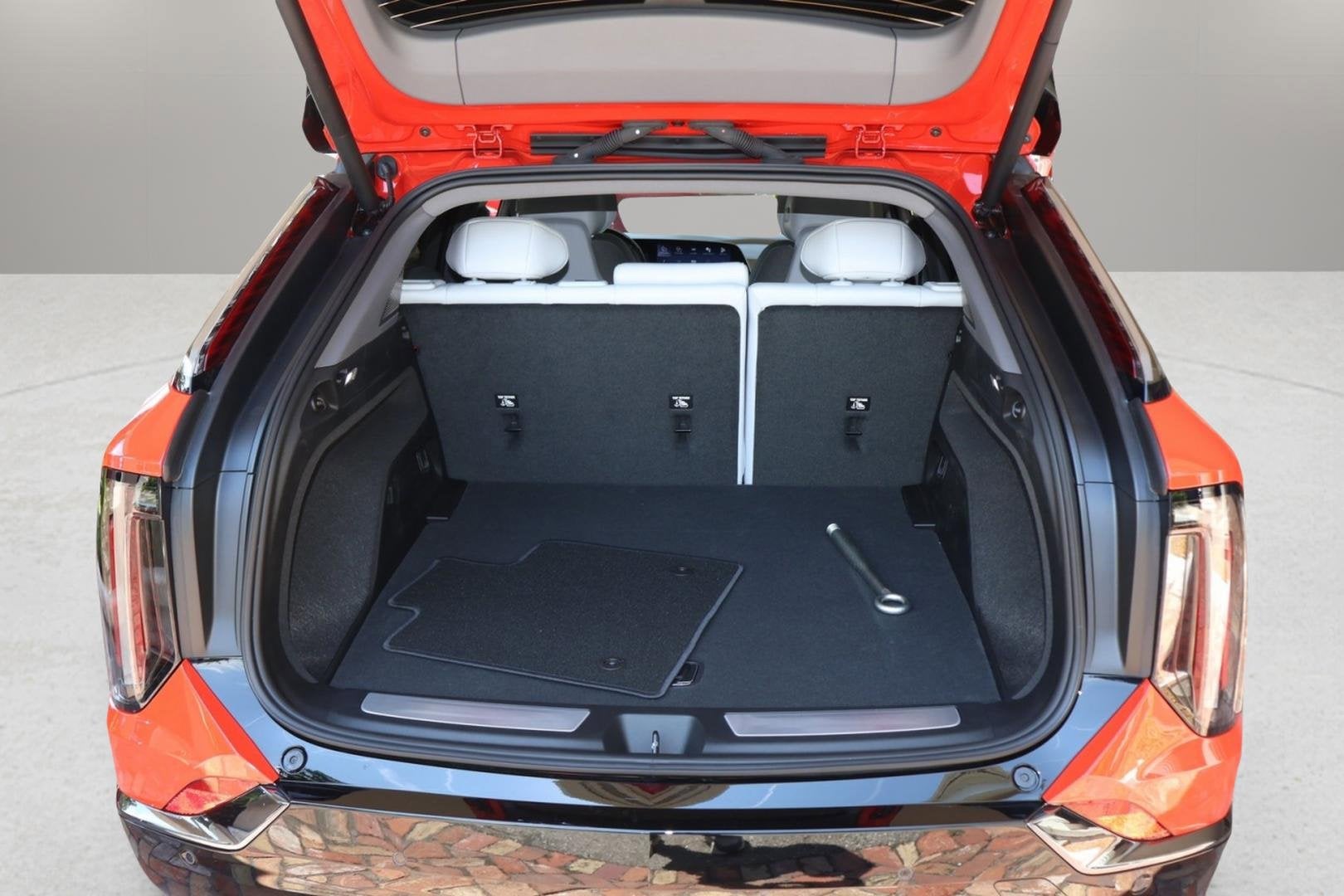 2025 Cadillac OPTIQ Sport 1