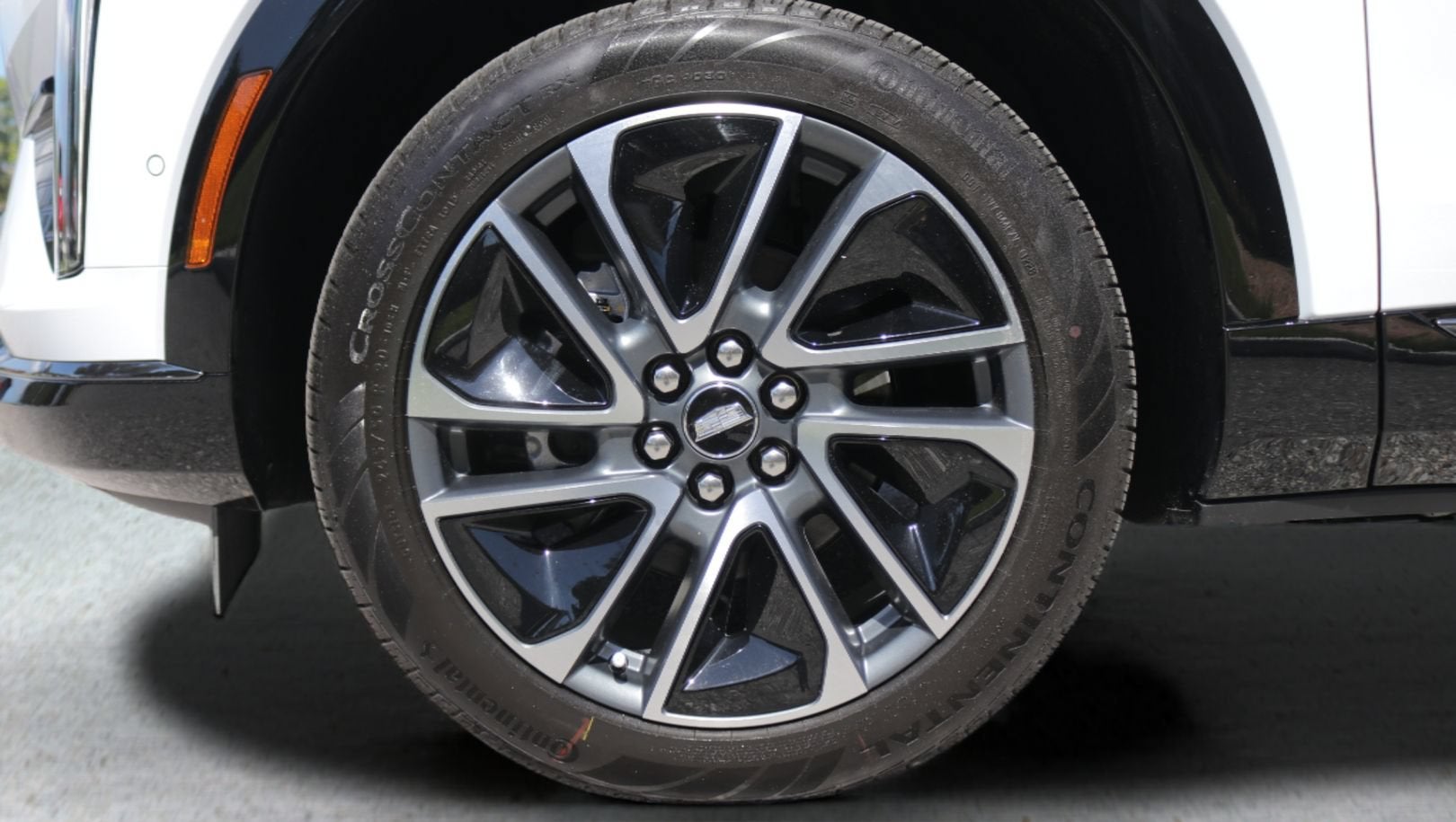 2027 Cadillac OPTIQ Premium Sport