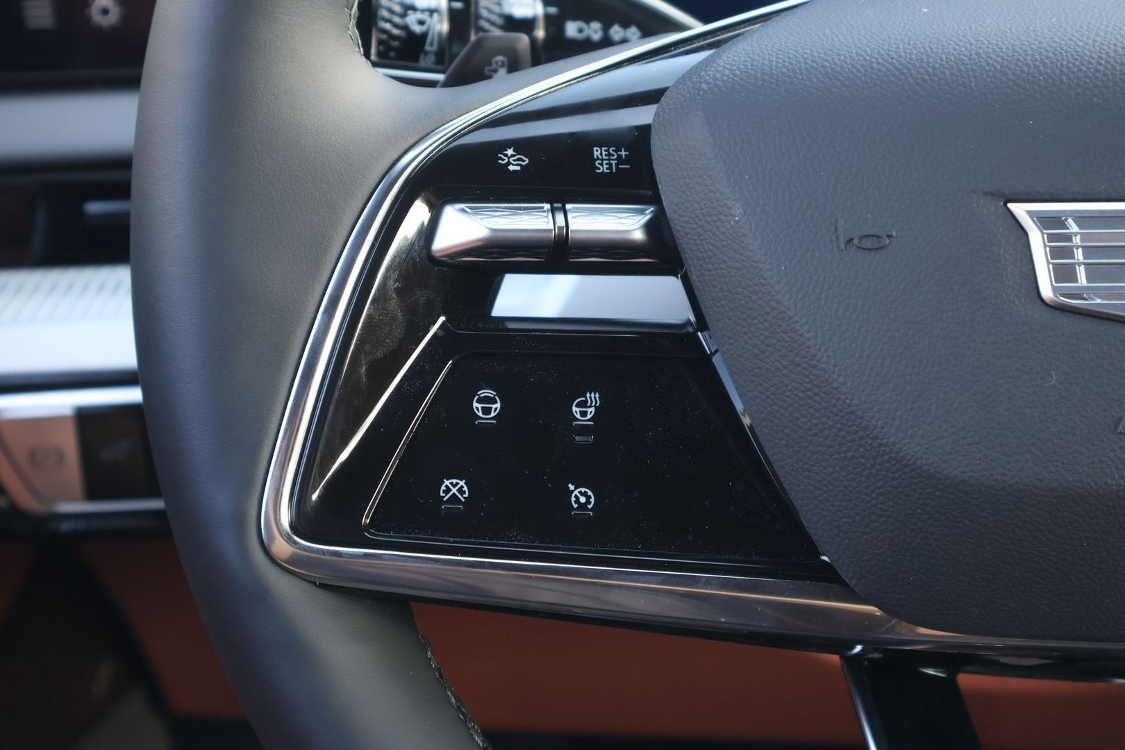 2026 Cadillac OPTIQ Premium Sport