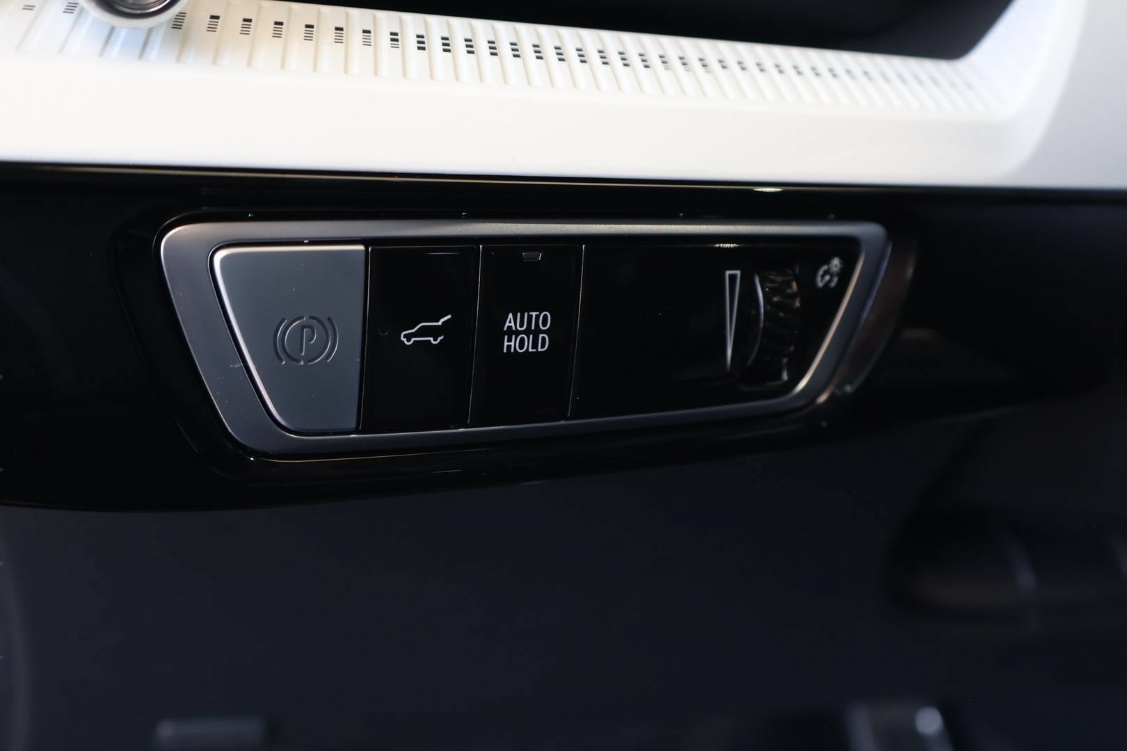 2025 Cadillac OPTIQ Sport 2