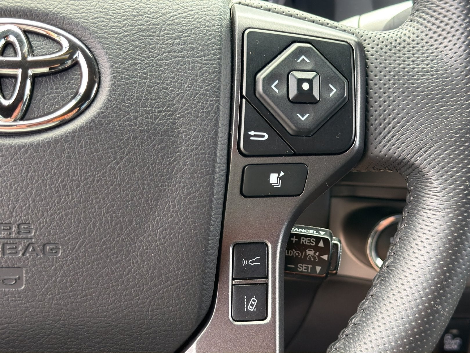 2022 Toyota Tacoma 2WD SR5