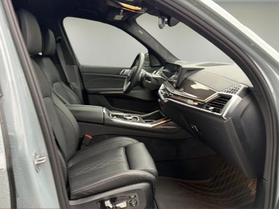 2026 BMW X7 M60i