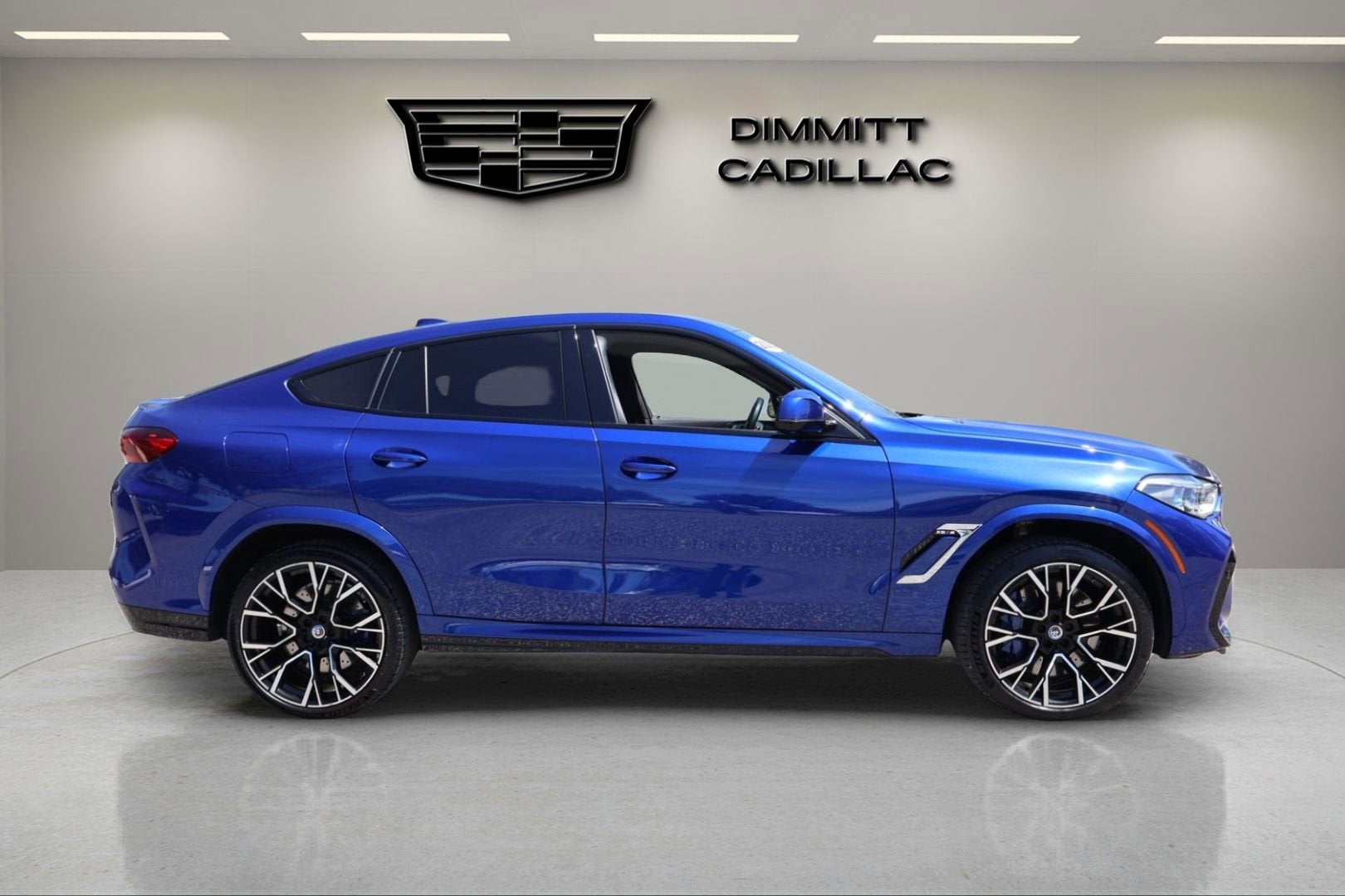 2023 BMW X6 M NA