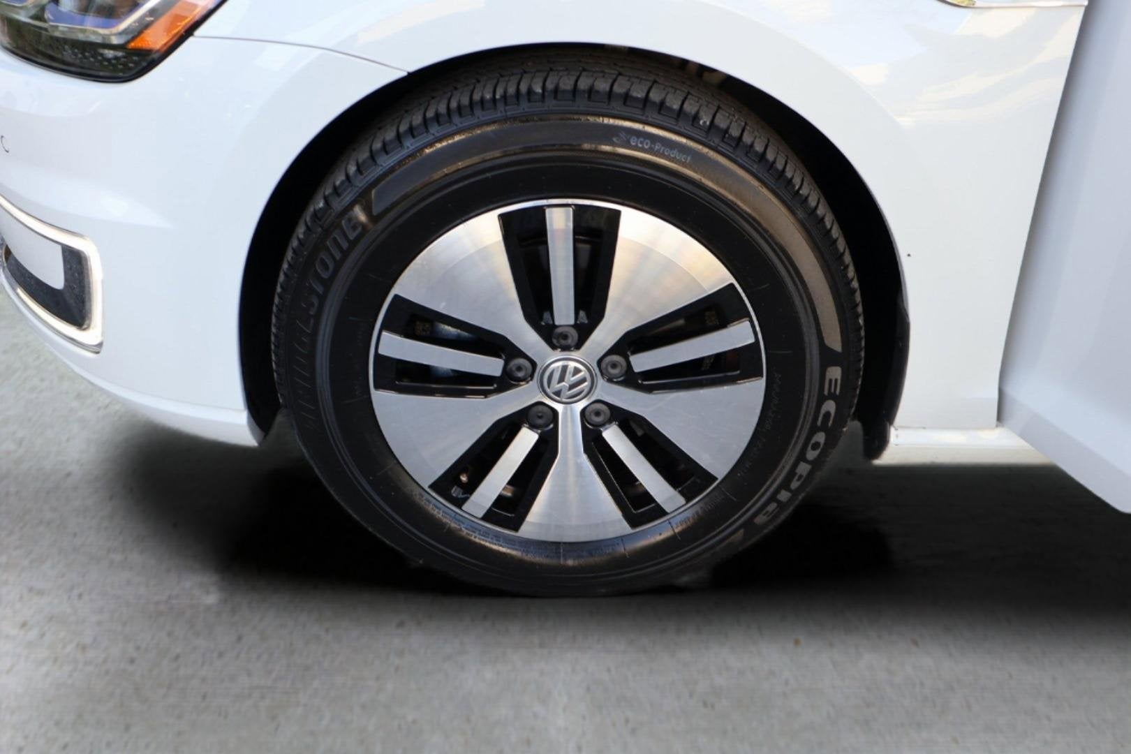 2018 Volkswagen e-Golf SEL Premium