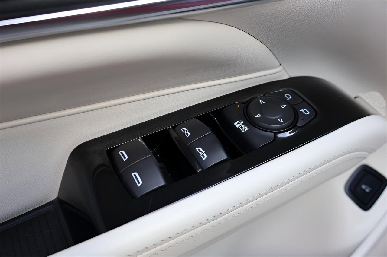 2023 Cadillac CT4 Luxury