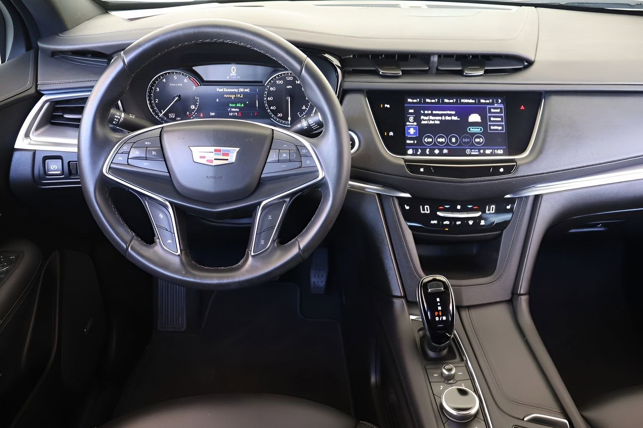 2023 Cadillac XT5 Luxury