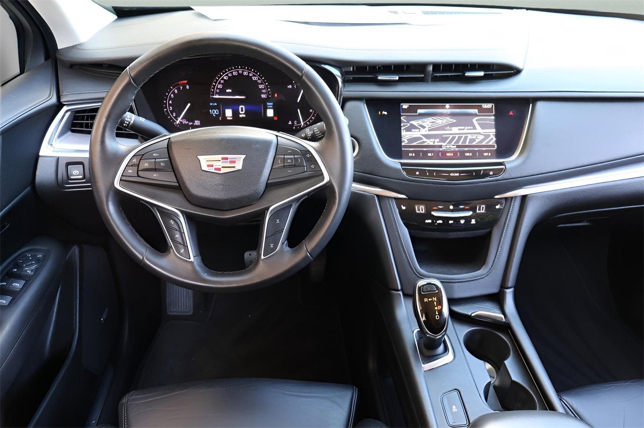 2017 Cadillac XT5 Luxury FWD