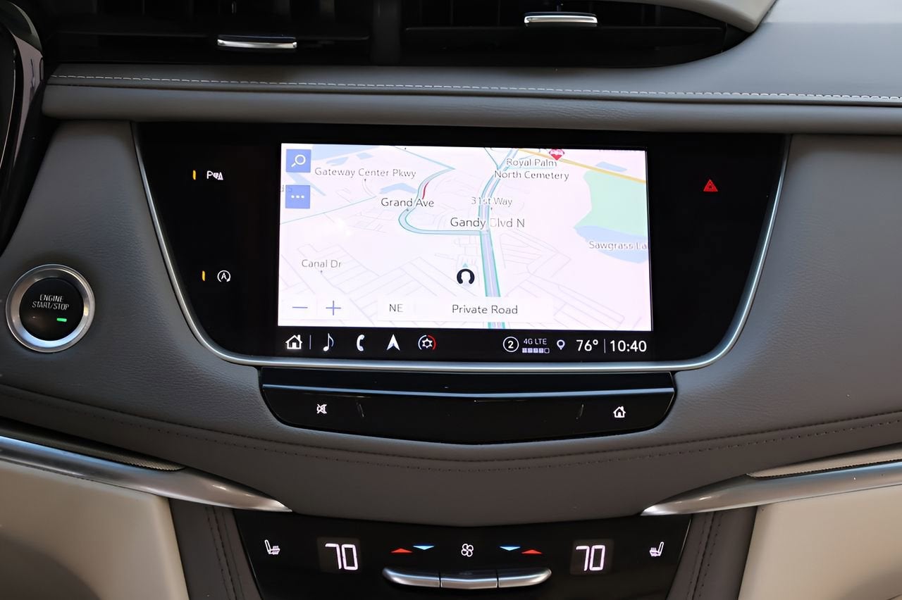 2022 Cadillac XT5 Premium Luxury