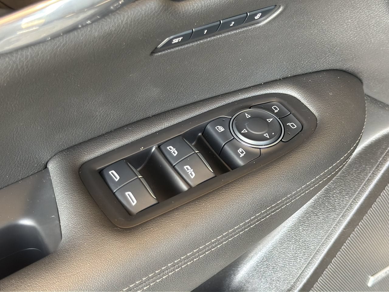 2023 Cadillac XT6 FWD Premium Luxury
