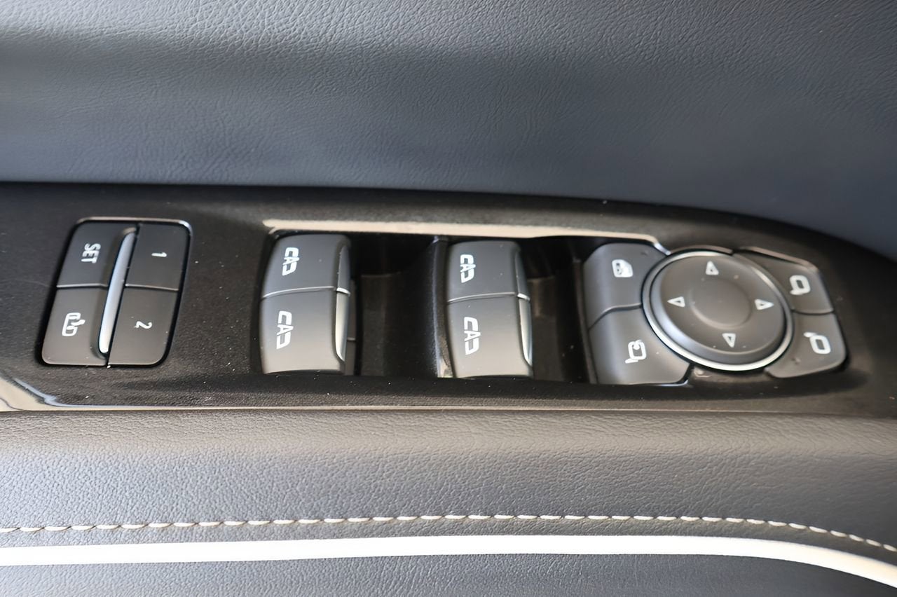 2024 Cadillac Escalade ESV Premium Luxury