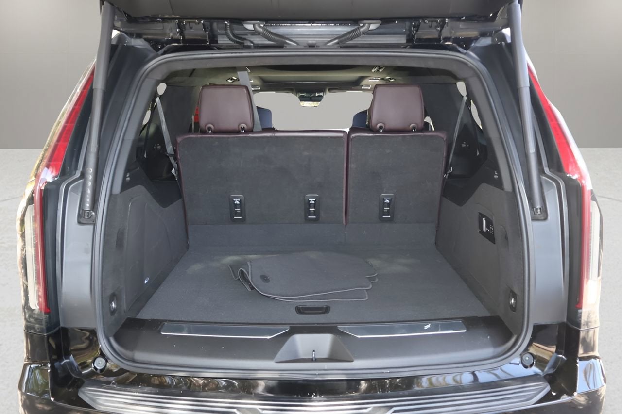 2023 Cadillac Escalade ESV Sport Platinum