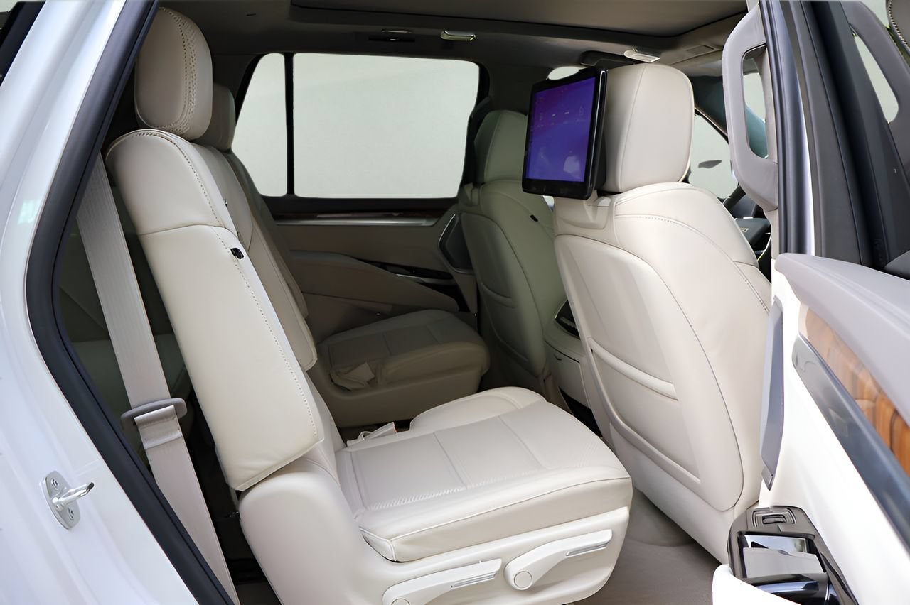 2025 Cadillac Escalade Sport Platinum