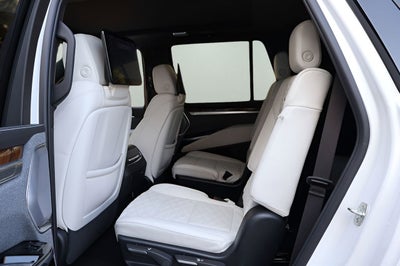 2025 Cadillac Escalade Sport Platinum