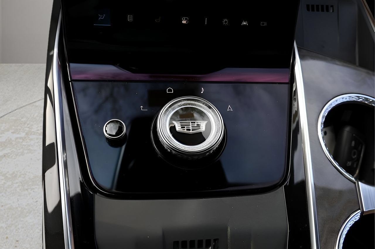 2025 Cadillac ESCALADE IQ Luxury 2