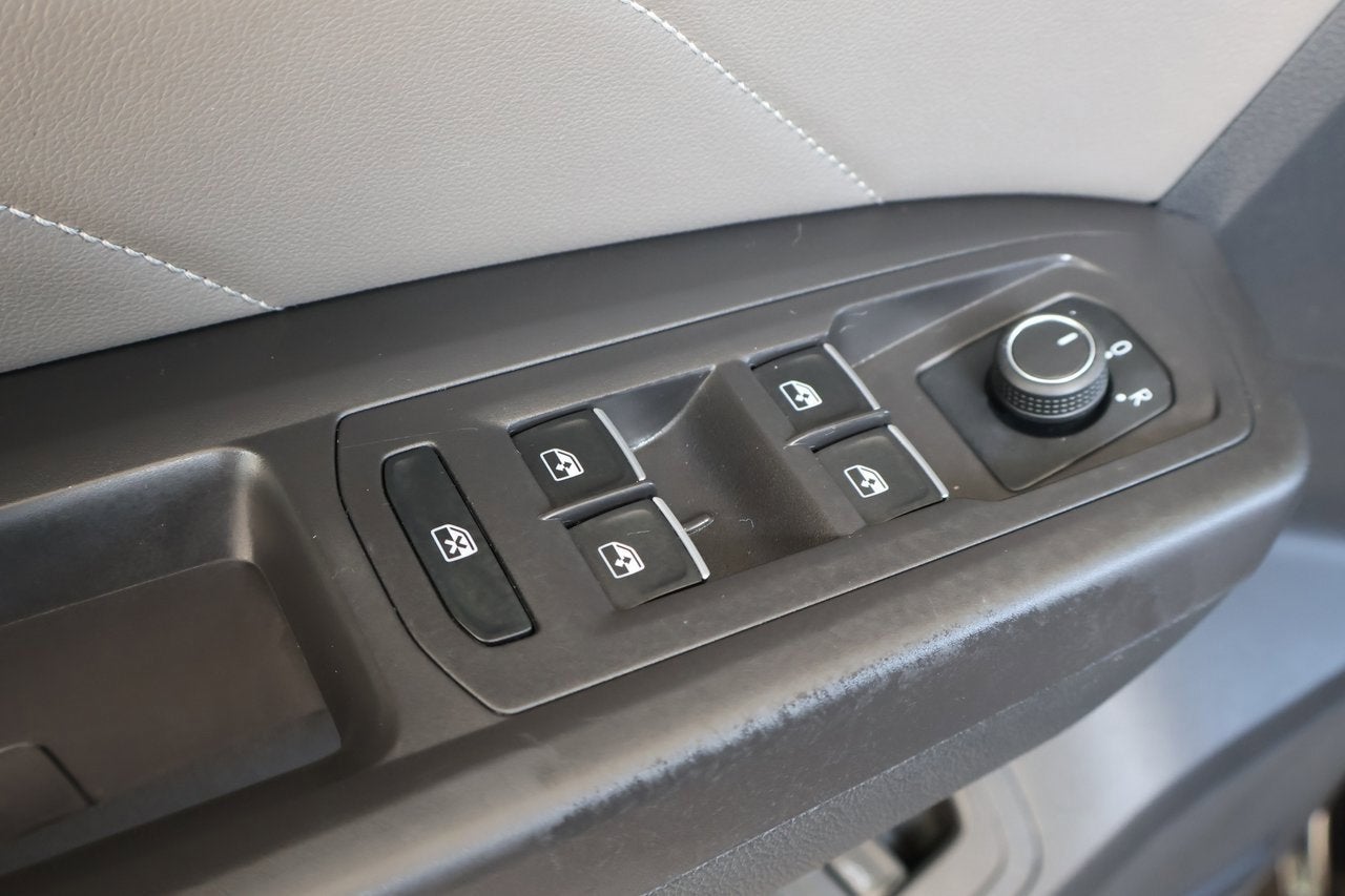 2022 Volkswagen Atlas Cross Sport 2.0T SE w/Technology