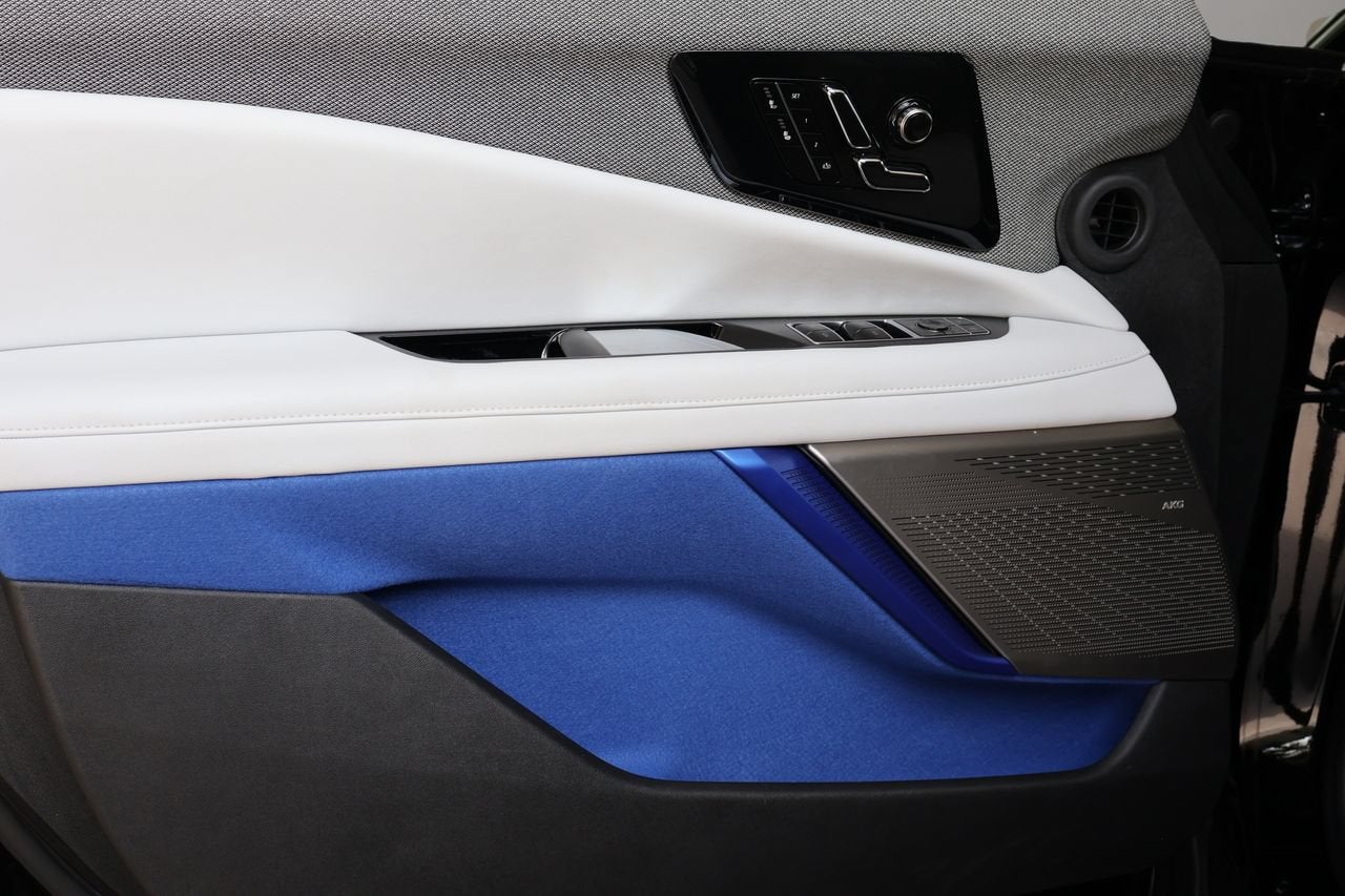 2025 Cadillac OPTIQ Sport 1