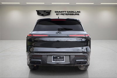 2025 INFINITI QX60 LUXE