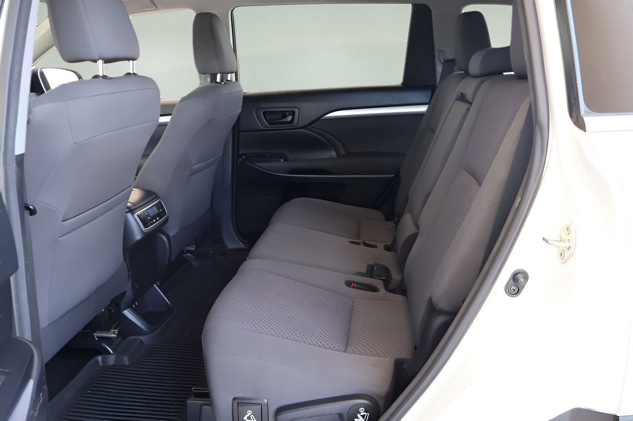 2018 Toyota Highlander LE