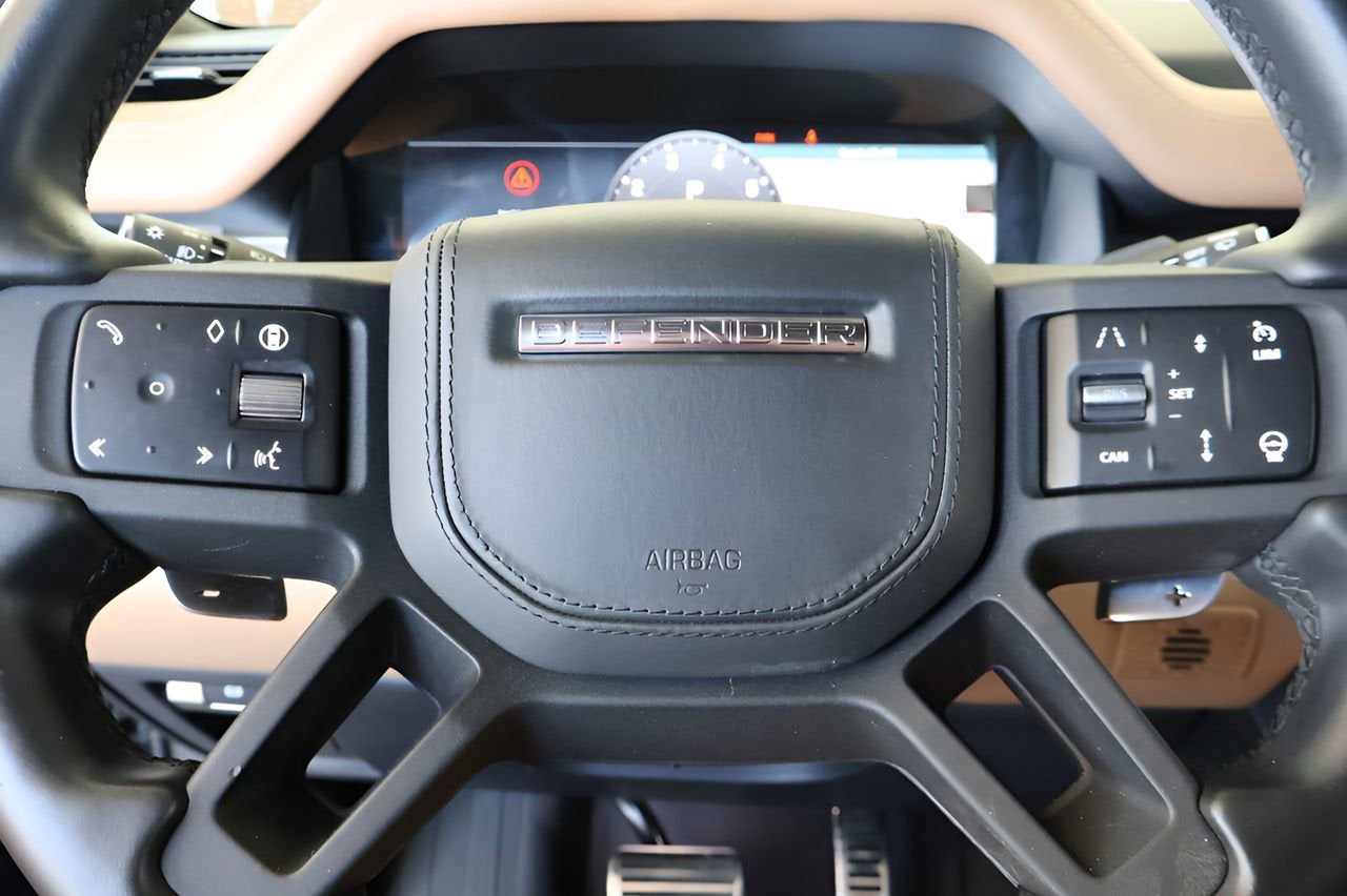 2025 Land Rover Defender V8