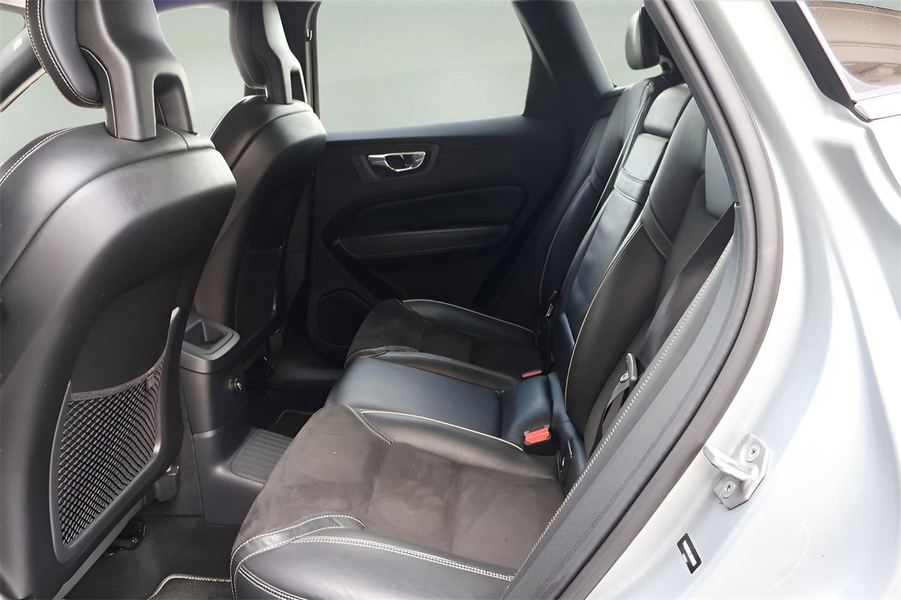 2018 Volvo XC60 R-Design