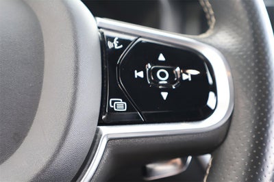 2018 Volvo XC60 R-Design