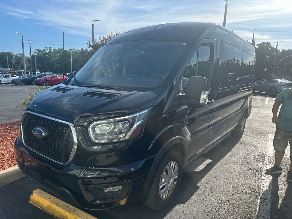 2023 Ford Transit Passenger Wagon XL
