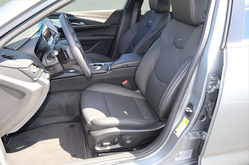 2023 Cadillac CT4 Premium Luxury