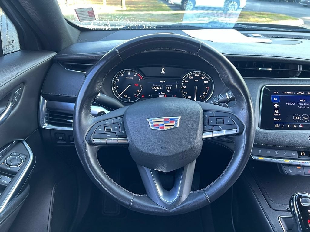 2023 Cadillac XT4 Luxury