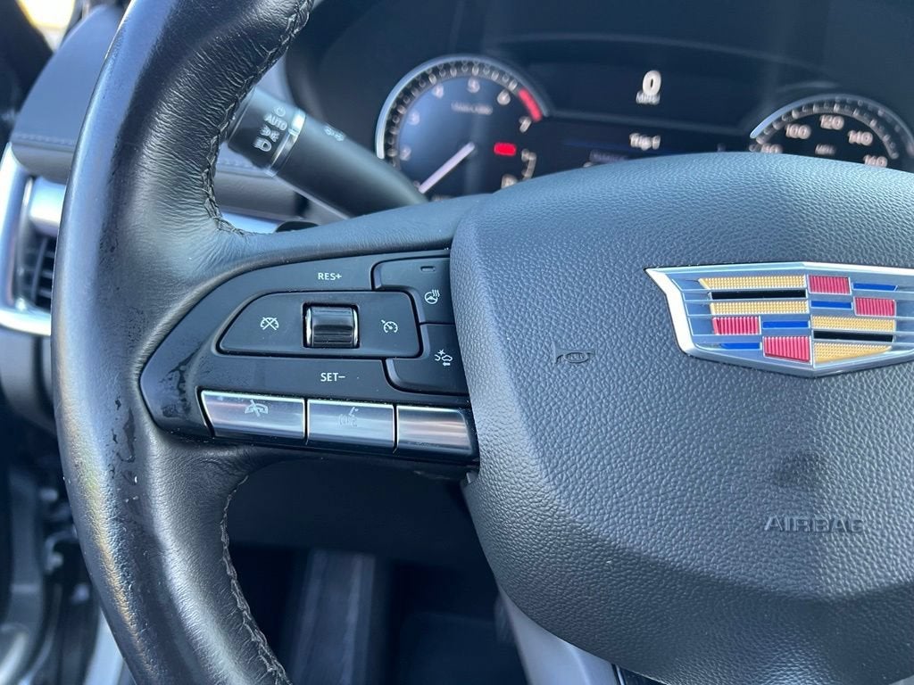 2023 Cadillac XT4 Luxury