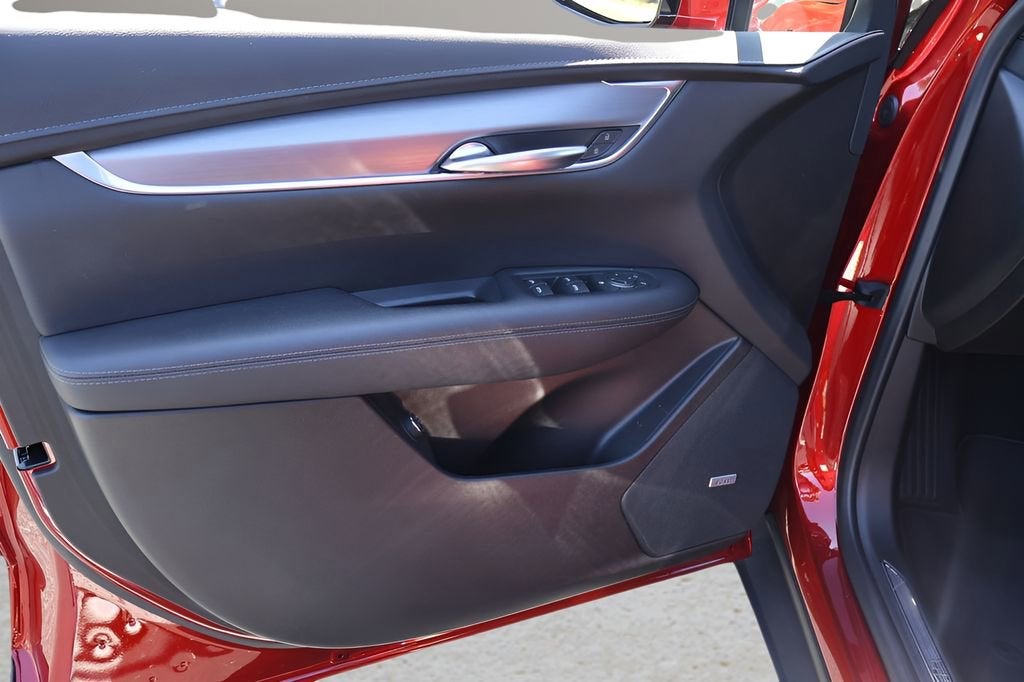 2023 Cadillac XT5 Luxury