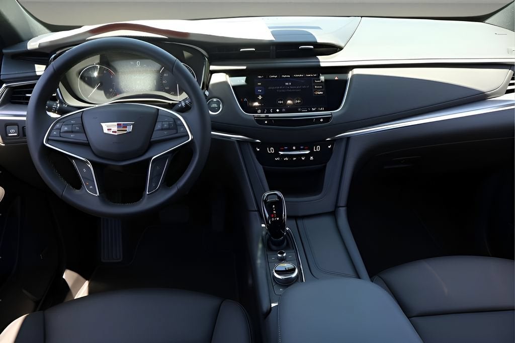 2026 Cadillac XT5 Luxury