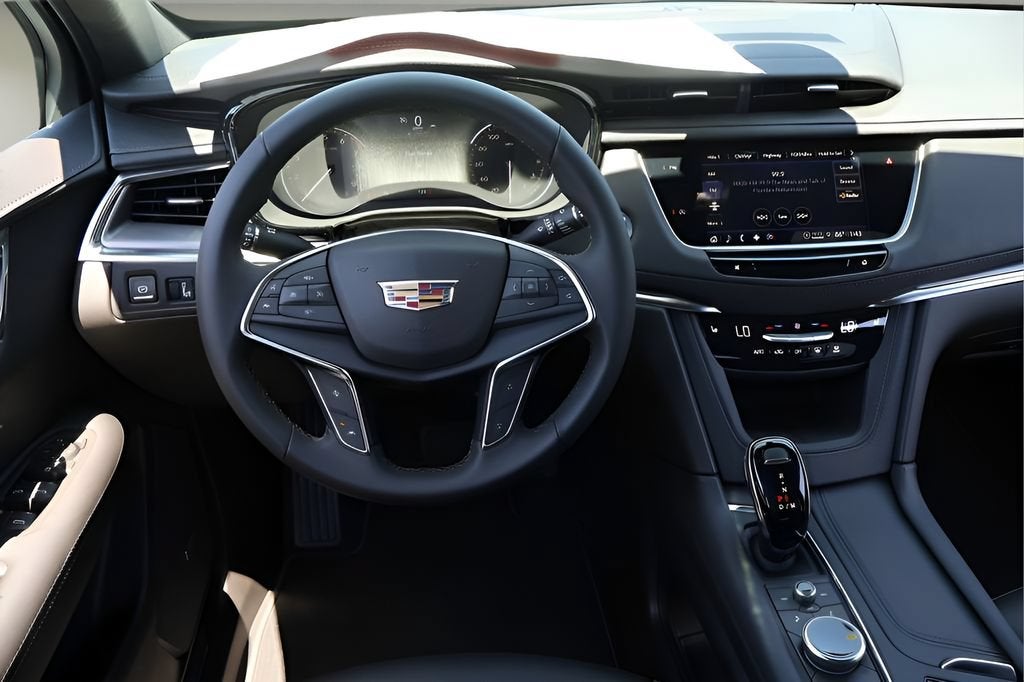 2026 Cadillac XT5 Luxury