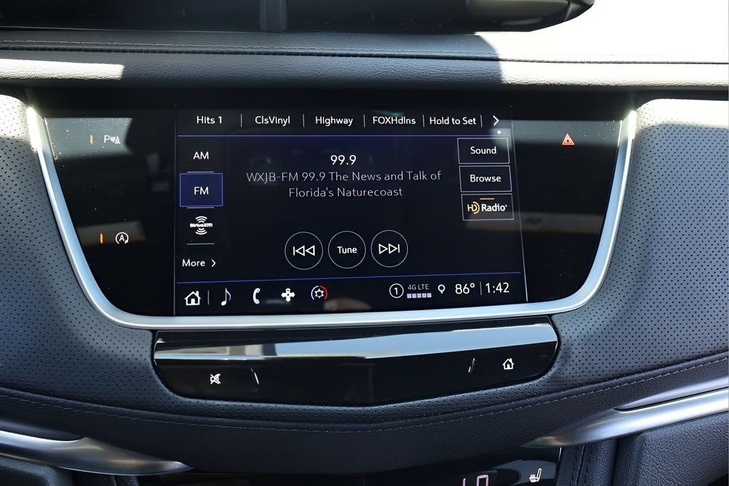 2026 Cadillac XT5 Luxury