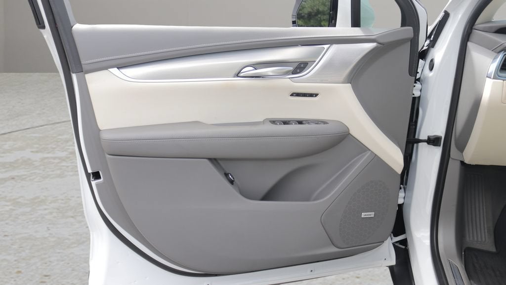 2023 Cadillac XT5 FWD Premium Luxury