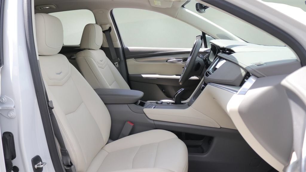2023 Cadillac XT5 FWD Premium Luxury