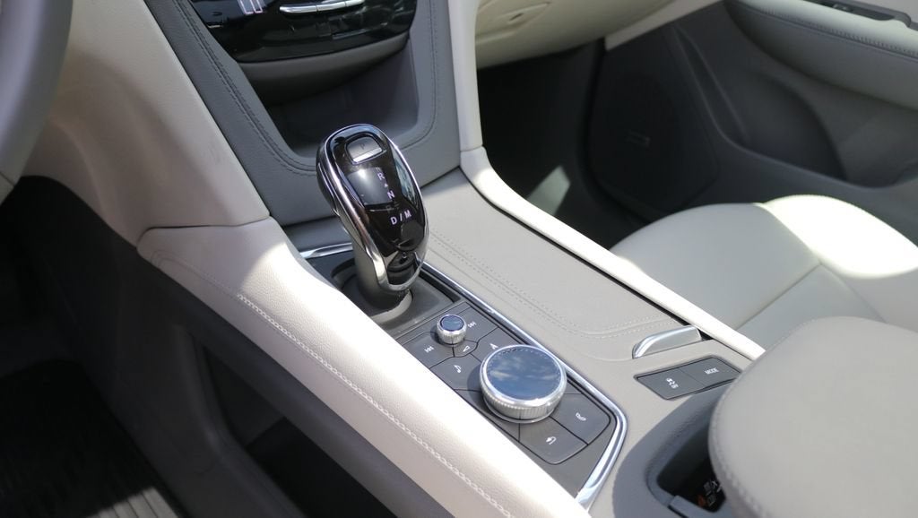 2023 Cadillac XT5 FWD Premium Luxury