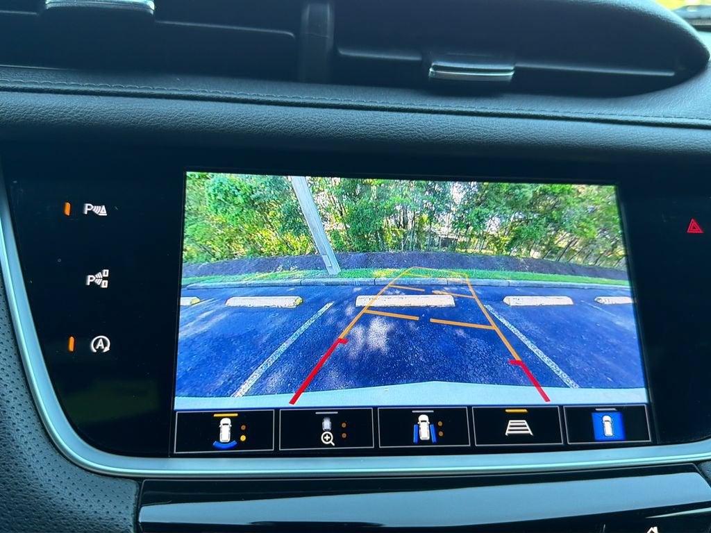 2023 Cadillac XT5 FWD Premium Luxury
