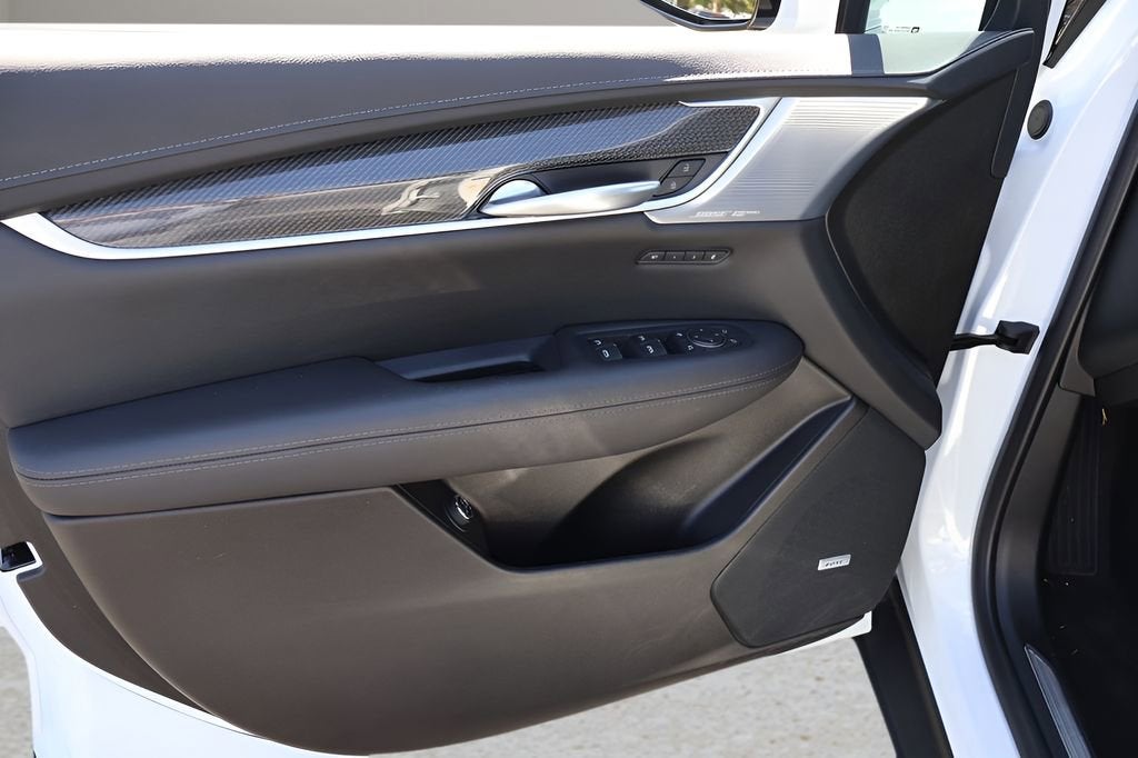 2023 Cadillac XT5 Sport