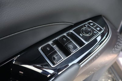 2024 Cadillac LYRIQ Luxury 1