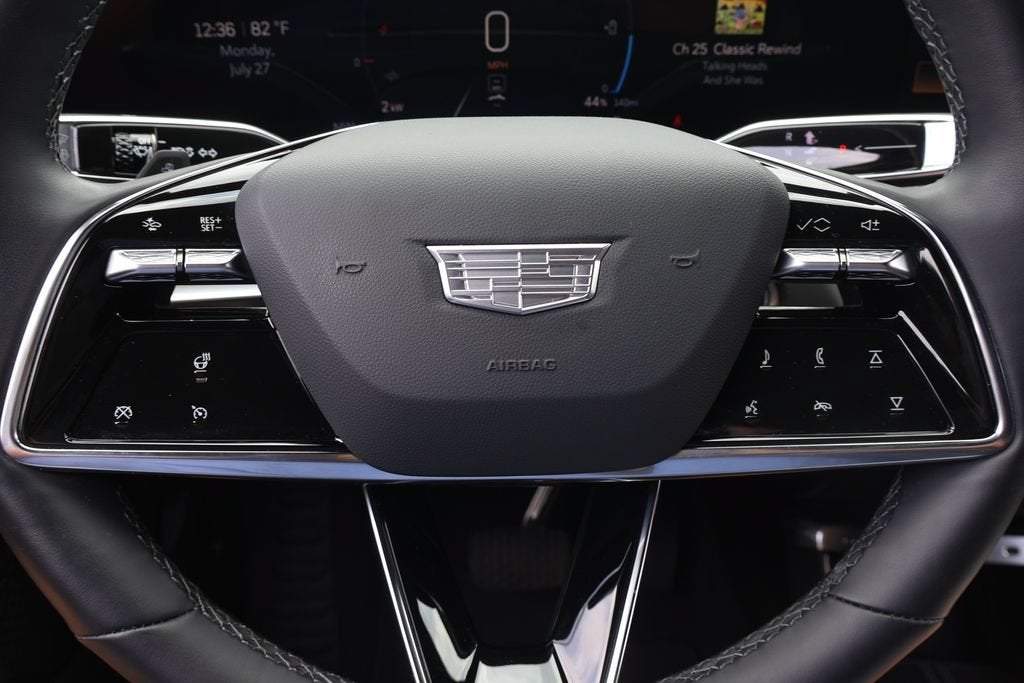 2024 Cadillac LYRIQ Luxury 1