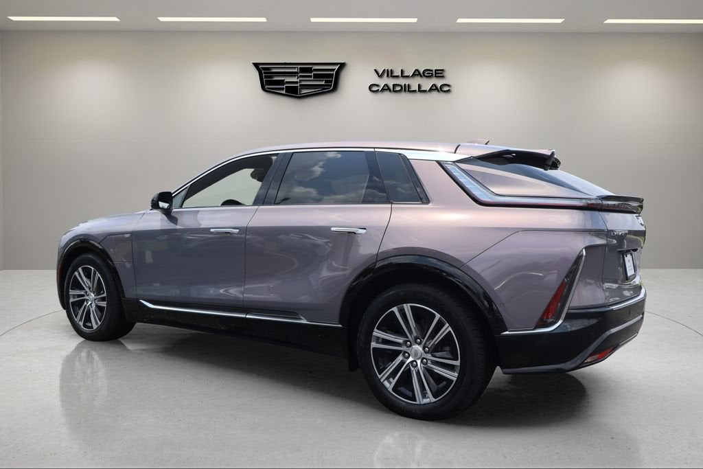 2024 Cadillac LYRIQ Luxury 1