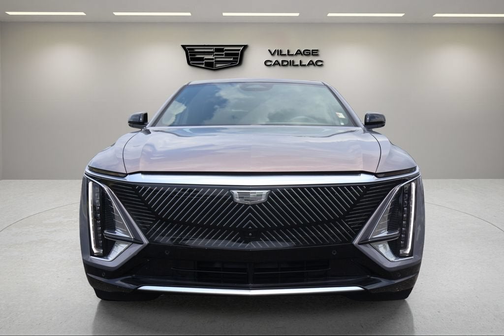 2024 Cadillac LYRIQ Luxury 1