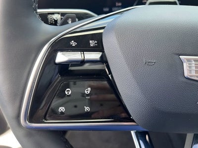 2024 Cadillac LYRIQ Luxury 2